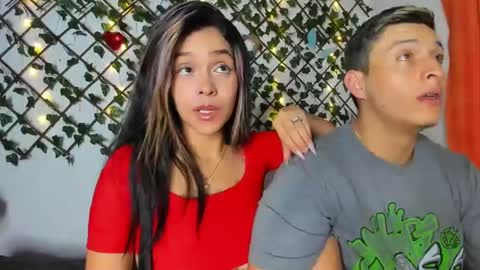 Snapshot of ethanandbrianna chatting on December 17, 3:06 am ethanandbrianna online show from December 17, 3:06 am