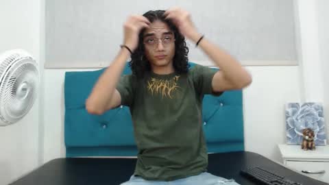 ethanblackwoodd online show from November 17, 9:09 pm