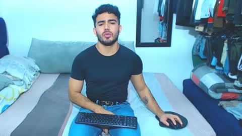 Ethan online show from January 24, 7:07 pm