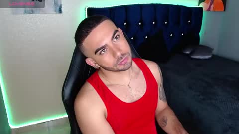 Ethan online show from April 18, 10:43 pm