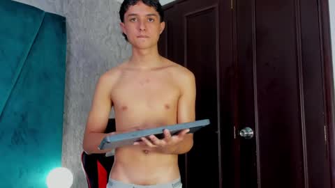 ethanlowell online show from January 24, 11:45 pm