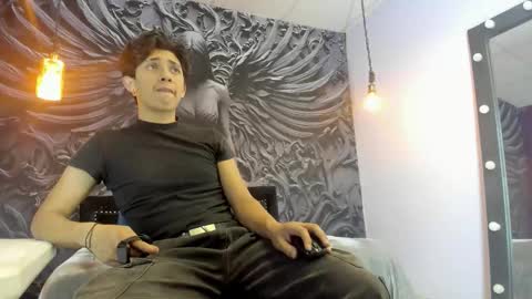 ETHAN online show from October 21, 4:19 pm