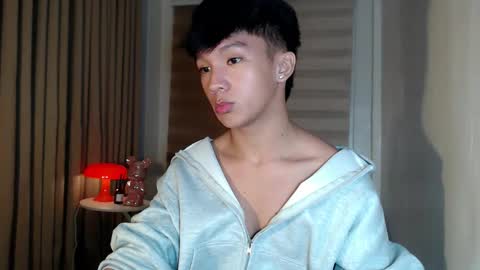 Snapshot of etherealboytoy4hire chatting on February 11, 3:50 pm Rey online show from February 11, 3:50 pm