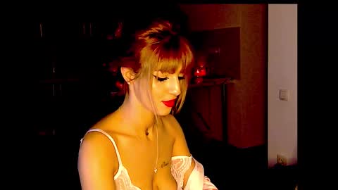 Snapshot of etherealuxx chatting on February 13, 8:49 pm Serena online show from February 13, 8:49 pm