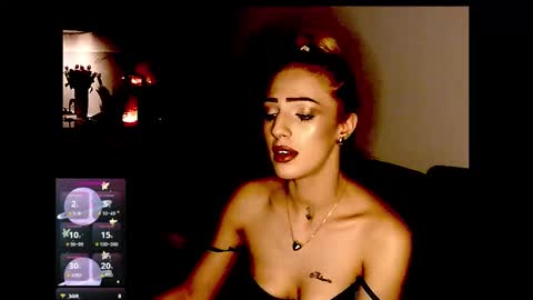 Snapshot of etherealuxx chatting on February 21, 10:33 pm Serena online show from February 21, 10:33 pm