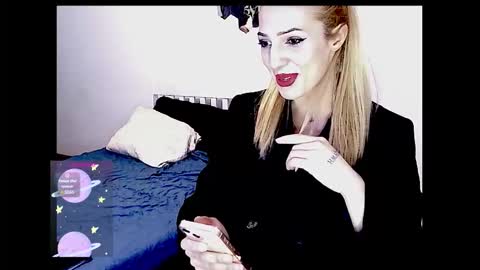 Snapshot of etherealuxx chatting on March 15, 5:19 pm Serena online show from March 15, 5:19 pm