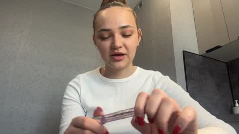 Caroline online show from April 13, 6:41 am