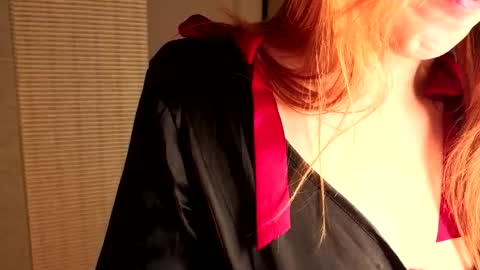 etta_jane online show from April 19, 6:10 pm