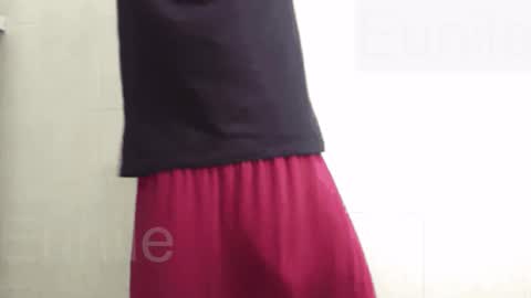 eunile online show from April 18, 12:25 am