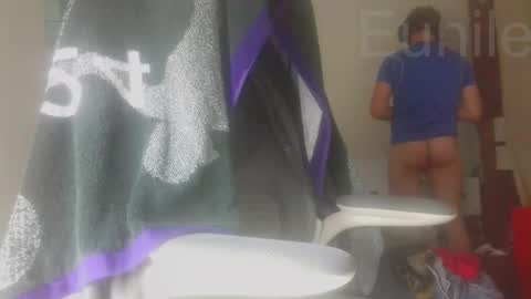 Snapshot of eunile chatting on May 10, 12:43 pm eunile online show from May 10, 12:43 pm