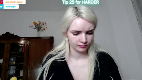 Snapshot of eurocatgirl chatting on March 9, 8:21 pm Amber Kawaii online show from March 9, 8:21 pm