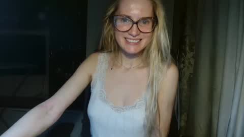 eva2323 online show from March 8, 4:06 pm