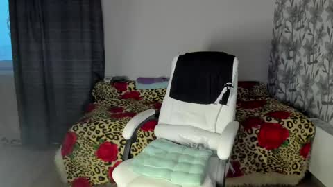 Eva online show from April 19, 1:10 pm