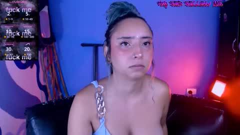 Iris Smile  independent model online show from February 28, 4:30 pm