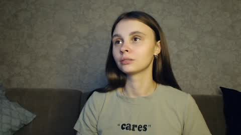 Snapshot of eva_calvin chatting on December 5, 4:44 pm Eva Calvin online show from December 5, 4:44 pm