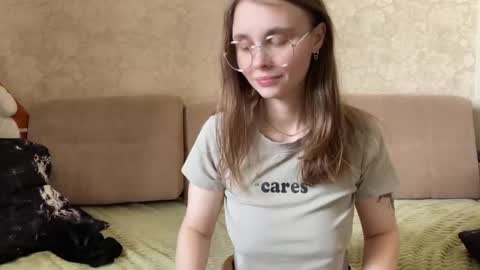 Snapshot of eva_calvin chatting on March 1, 9:40 am Eva Calvin online show from March 1, 9:40 am