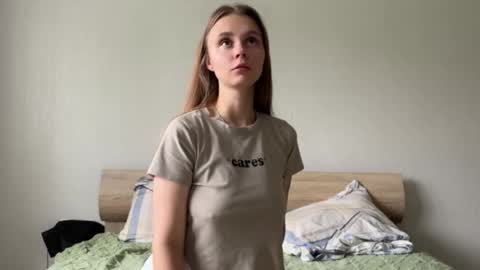 Snapshot of eva_calvin chatting on October 1, 4:40 am Eva Calvin online show from October 1, 4:40 am