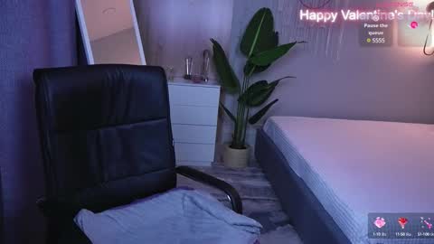 Snapshot of eva_conors_ chatting on February 19, 1:18 am Eva online show from February 19, 1:18 am