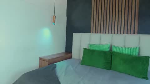 EVA DAEMON  online show from January 19, 11:47 am