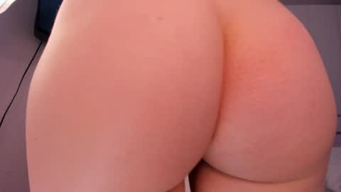 Eva Davis online show from January 11, 8:11 am