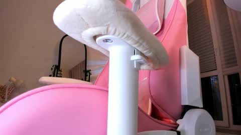 Eva Davis online show from March 12, 3:23 am