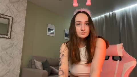 Snapshot of eva_elfis chatting on December 18, 10:02 pm Eva  online show from December 18, 10:02 pm