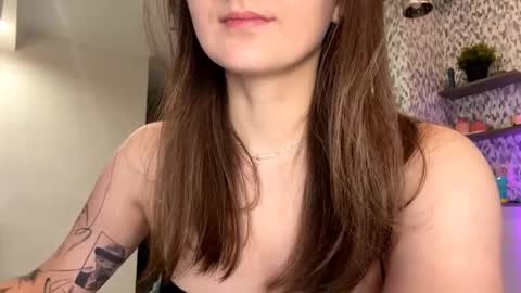 Snapshot of eva_elfis chatting on October 20, 9:37 pm Eva  online show from October 20, 9:37 pm