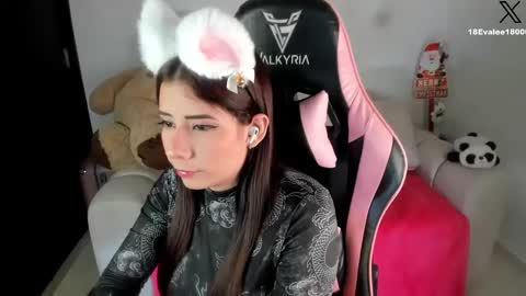 Eva   online show from January 15, 7:37 am