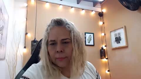 Snapshot of eva_love49 chatting on November 8, 11:54 am eva_love49 online show from November 8, 11:54 am