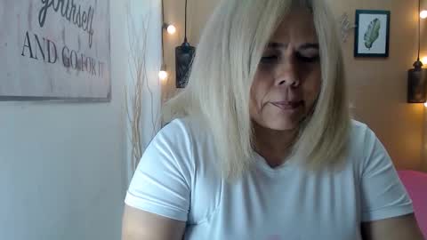 Snapshot of eva_love49 chatting on November 29, 12:19 pm eva_love49 online show from November 29, 12:19 pm