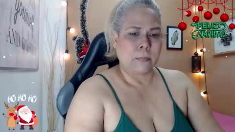 Snapshot of eva_love49 chatting on December 17, 12:55 pm eva_love49 online show from December 17, 12:55 pm