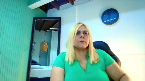 Snapshot of eva_love49 chatting on March 11, 7:31 pm eva_love49 online show from March 11, 7:31 pm