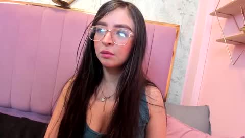 Snapshot of eva_macalliter chatting on September 15, 2:17 pm Angelinne online show from September 15, 2:17 pm