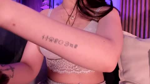 Snapshot of eva_macalliter chatting on May 10, 4:28 am Angelinne online show from May 10, 4:28 am