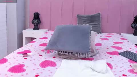 Snapshot of eva_mark chatting on February 14, 11:18 am Eva online show from February 14, 11:18 am