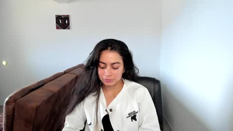 Snapshot of eva_monn chatting on July 8, 4:55 pm eva_monn online show from July 8, 4:55 pm