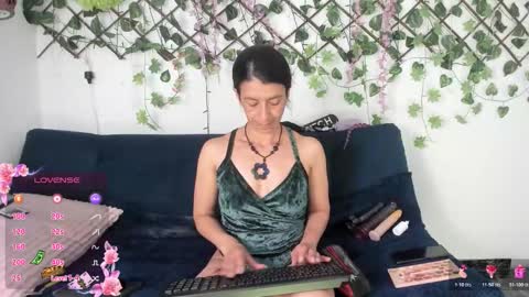 Eva  online show from January 9, 7:48 pm