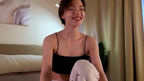 Snapshot of eva_natsumi chatting on March 8, 12:41 pm Eva online show from March 8, 12:41 pm