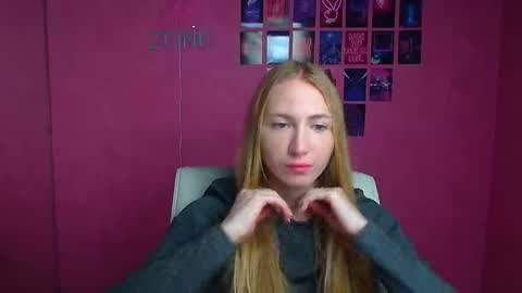 Snapshot of eva_oliviaa chatting on October 17, 11:02 am Eva online show from October 17, 11:02 am