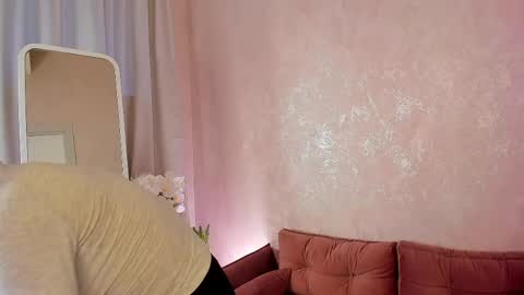 Snapshot of eva_romero chatting on April 22, 1:08 am Eva online show from April 22, 1:08 am