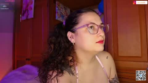 Snapshot of eva_rosse69 chatting on May 17, 12:01 pm Eva online show from May 17, 12:01 pm