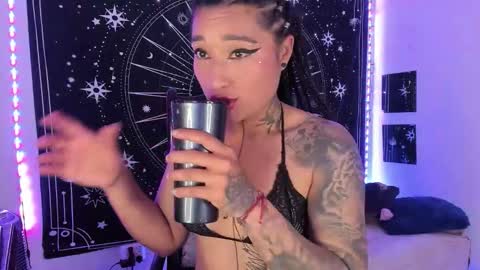 Eva  online show from November 15, 8:11 am