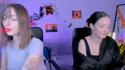 Snapshot of eva_smiith_ chatting on October 22, 12:27 pm Eva online show from October 22, 12:27 pm