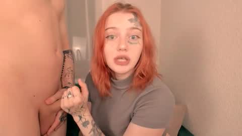 Snapshot of eva_sunshine_blueeyes chatting on October 12, 8:30 pm Eva Sunshine Blue Eyes online show from October 12, 8:30 pm