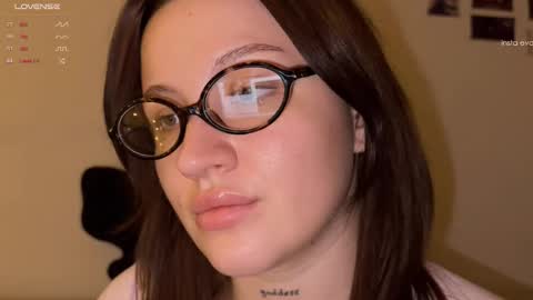 eva_swag online show from January 31, 7:11 pm