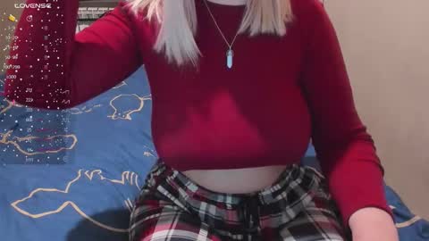 Snapshot of eva_zero chatting on January 17, 2:33 pm Eva online show from January 17, 2:33 pm