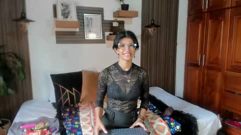 Snapshot of evaa_campbell chatting on June 6, 2:11 pm Eva online show from June 6, 2:11 pm