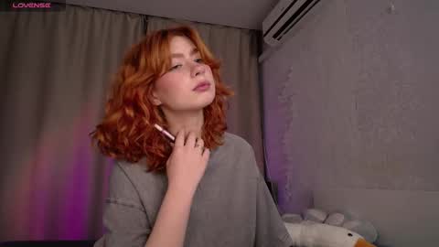 Snapshot of evaa_moonn_ chatting on September 28, 9:31 pm Eva online show from September 28, 9:31 pm