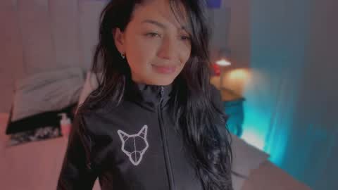 julieth online show from April 16, 8:20 pm