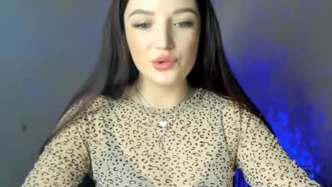 Snapshot of evaamillerr chatting on February 3, 9:29 pm Eva online show from February 3, 9:29 pm